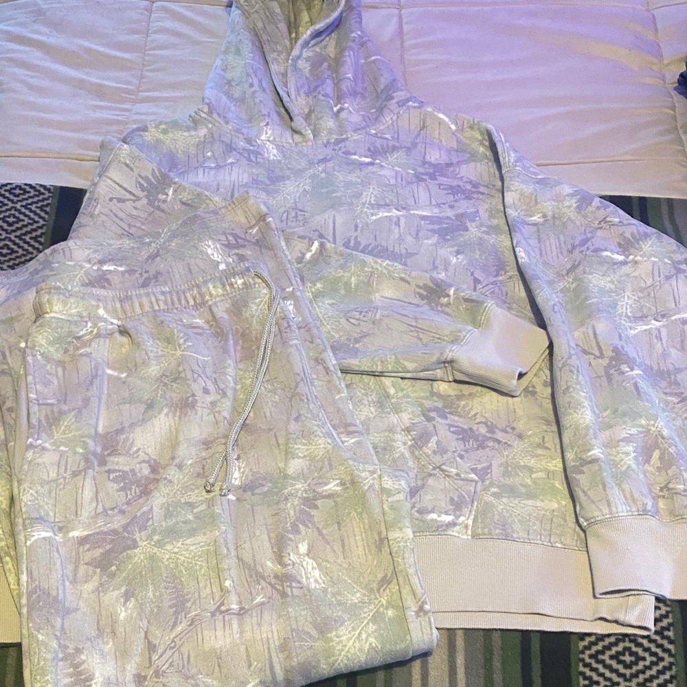 Womens Camouflage Hoodie and Jogger Set